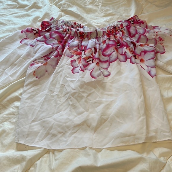 AMANDA UPRICHARD OFF SHOULDER TOP - Picture 2 of 3